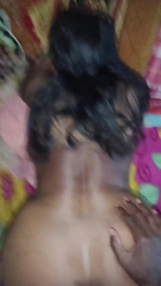 पत्नी की डॉगी स्टाइल में बहुत अच्छी चुदाई