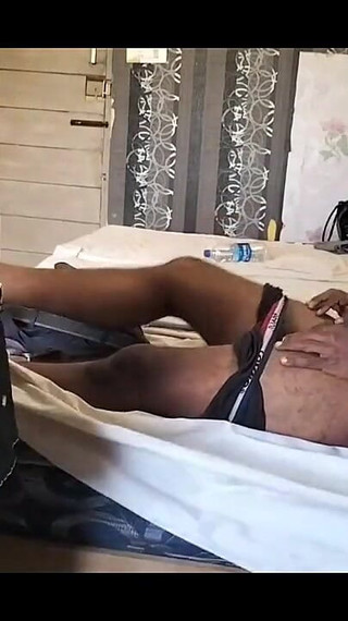 काली साड़ी भाड़ में जाओ