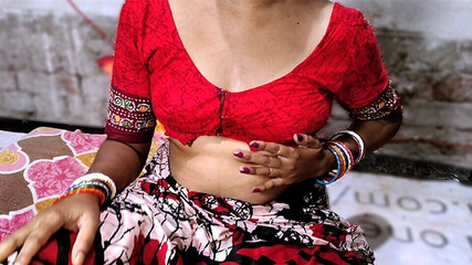 सेक्सी भाभी घर पर अकेली