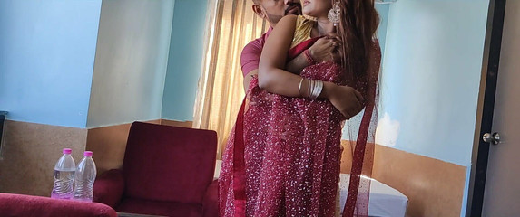 एक देसी पत्नी ने होटल के कमरे में एक गर्म बकवास सत्र किया