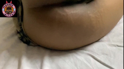 सौतेले भाई के जाने के बाद भाभी की चूत को मसला और मसला