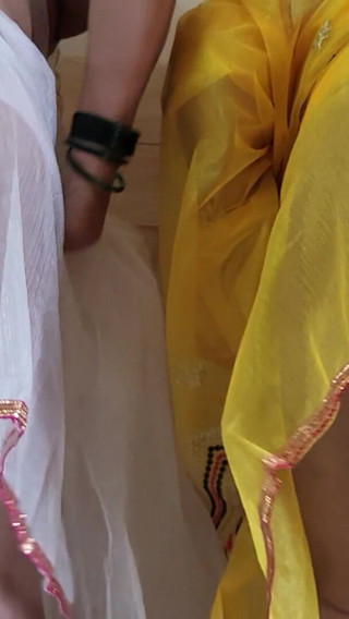 हिलना-डुलना. हिलना-डुलना