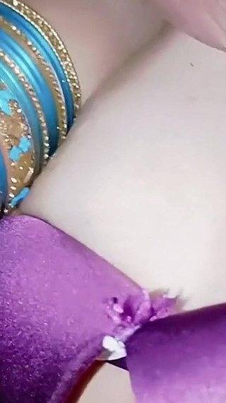 तंग बिल्ली बकवास