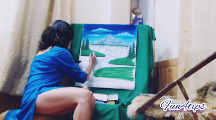 उसके काम का आनंद ले रहे हैं