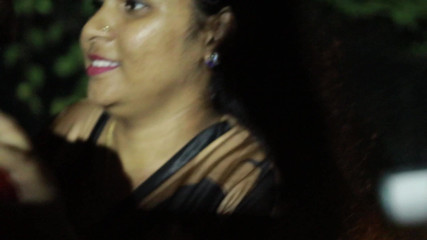 छत पर रात में प्रेमिका के साथ चुदाई, जबकि उसके माता-पिता घर में नहीं थे