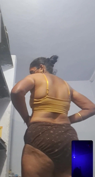 भारतीय तमिल सौतेली गांड शो