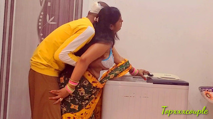 पहली बार डीपथ्रोट के साथ गुदा मैथुन