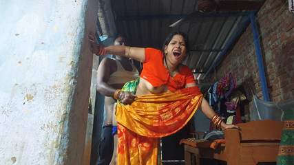 भारतीय देसी सेक्सी भाभी की उसके पति द्वारा जोरदार चुदाई