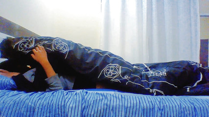 कॉलेज के साथी ने मेरे हॉस्टल का दौरा किया, देसी खूबसूरत क्लासफेलो जीएफ ने स्ट्रॉबेरी स्वाद के साथ भारतीय मुख-मैथुन निगल लिया