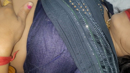 मेरे दोस्त की पत्नी ने मुझे घर बुलाया और मुझे सेक्स करने के लिए बुलाया