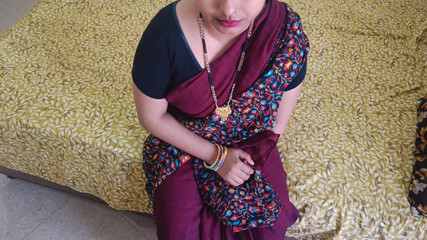 गर्म घर में बनी गृहिणी की चुदाई