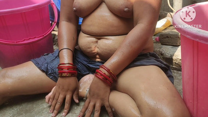 गुलाब जल