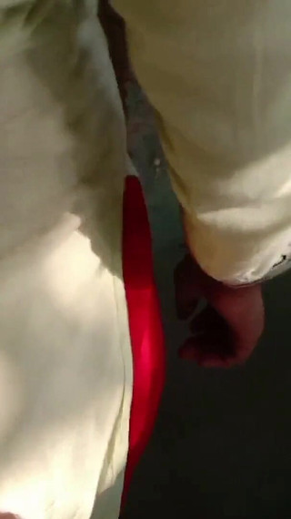 कॉलेज की खूबसूरत लड़की पहली बार अपने बॉयफ्रेंड के साथ जंगल में है