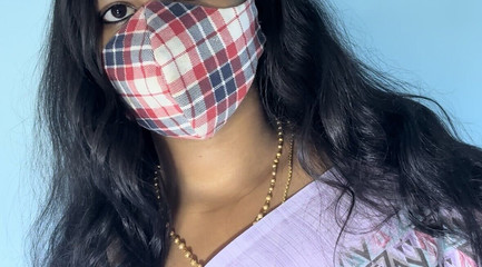 सुपर हॉट सौतेली बहन ने अपने सौतेले भाई के साथ एक रात बिताई