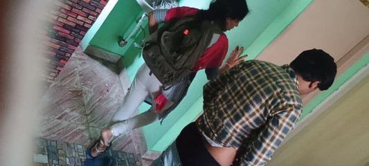 क्लास बंक करने के बाद युवा भारतीय कॉलेज जोड़े की चुदाई