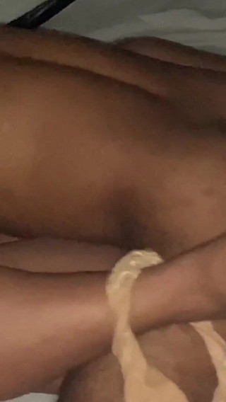 पुणे नेबर हाउस महिला मामला