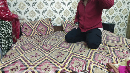 देसी डर्टी भाभी को बड़ा लंड चाहिए