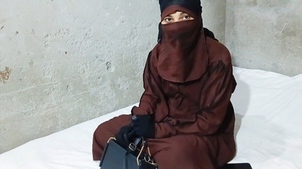 मुस्लिम गर्लफ्रेंड स्पेशल चूत लेने के लिए अपने बॉयफ्रेंड के पास गई