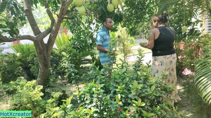 देसी गाँव की लड़की को खेत के लड़के ने चोदा! साफ़ ऑडियो के साथ