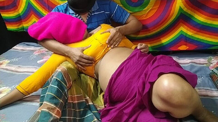 गाँव की पत्नी तंग बिल्ली युगल रोमांस