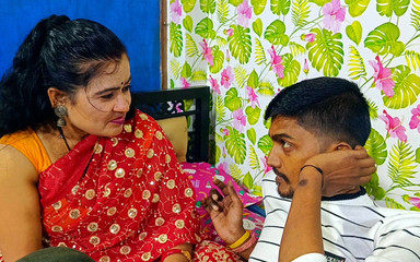 स्टाफ ने बॉस की पत्नी की जमकर चुदाई की