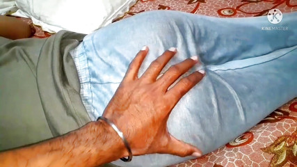 वर्जिन लड़की की चूत चुदाई हिंदी देसी सेक्स