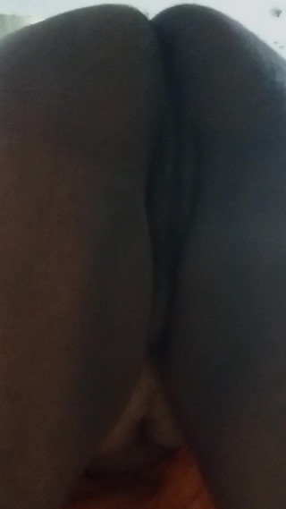 भारतीय नौकर के कदम सफाई प्रदर्शन वीडियो