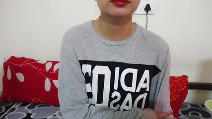 देसी सौतेले भाई और सौतेली बहन के रियल सेक्स ने छोटे से लंड को सहलाया और फिर उसकी चूत को चाटा हिंदी ऑडियो में