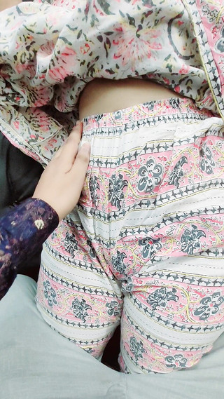 सौतेली बहन को उसके कॉलेज में उसके प्रेमी ने चोदा