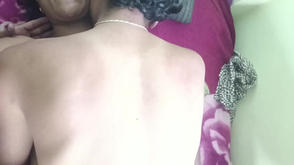 बड़ी गांड वाली देसी भाभी की पति के साथ चुदाई