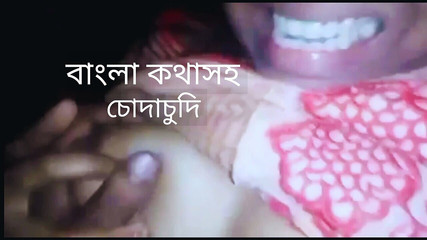 प्राकृतिक स्तन बड़ी सौतेली बहन ने अपने सौतेले भाई को चोदा।