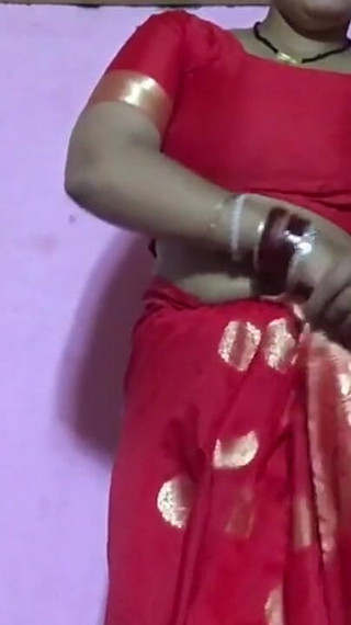 नवविवाहित देसी भाभी ने अपने नए बॉस का बड़ा लंड चूसा