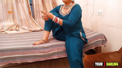 सौतेली माँ अपने सौतेले बेटे की दुल्हन बनना चाहती है