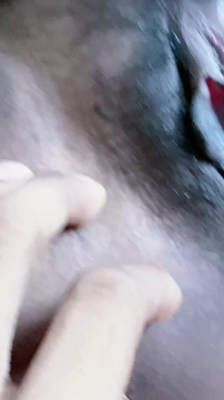 हॉर्नी सेक्सी फ्रेंड ग्रिल अपने लड़कों के दोस्त के साथ अलोन रूम में जोर से चुदाई कर रही है