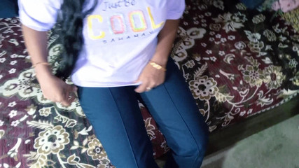 अपने प्रेमी के साथ हॉट गाँव की लड़की की चुदाई।