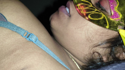 देसी हॉट पत्नी को स्तन चूसते हुए चूमा, भारतीय हॉट सेक्सी पत्नी को भारतीय देसी सेक्सी हिंदी ऑडियो