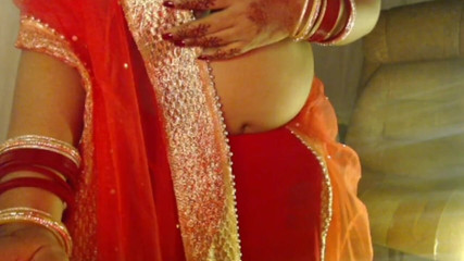 बहुत हॉट देसी भारतीय बड़े सेक्सी स्तन शो।