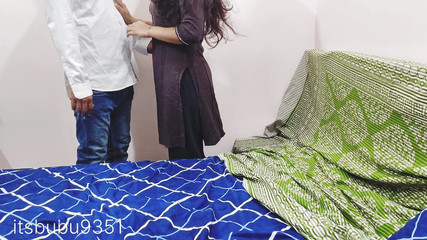 सौतेली बहन ने सौतेले भाई को सेक्स के लिए आकर्षित किया और उसने उसे जोर से चोदा और शरीर पर वीर्य गिरा दिया हिंदी ऑडियो एचडी सेक्स