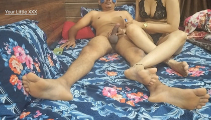 खूबसूरत देसी गर्ल