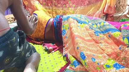 देसी भाभी की अपने छोटे सौतेले भाई के साथ चुदाई