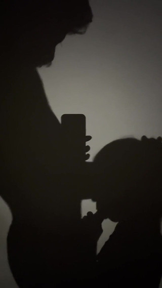 किशोर लड़की लड़के के साथ सेक्स करती है और अंदर वीर्य बहाती है