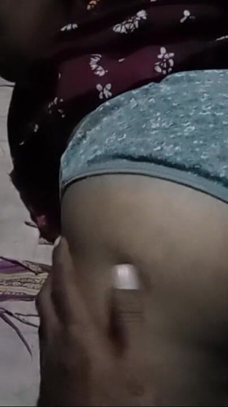 मेरी पत्नी गर्म गधा