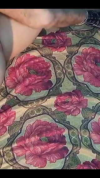 किराए के कमरे में देसी गर्लफ्रेंड की चूत की भारतीय लंड से जोरदार चुदाई