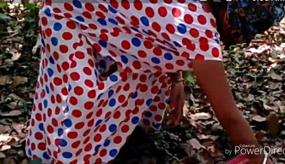 गांव की पत्नी जंगल में चुदाई