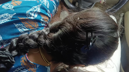 ऑफिस मैनेजर कार के अंदर शादीशुदा सहकर्मी के साथ हॉट रोमांस का आनंद ले रहा है भाग 1