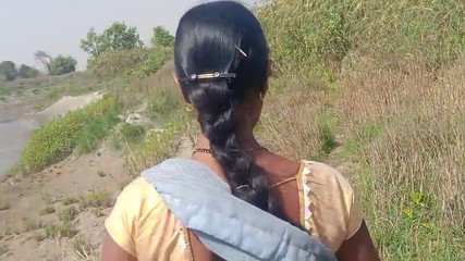 गांव की पत्नी का आउटडोर सेक्स वीडियो