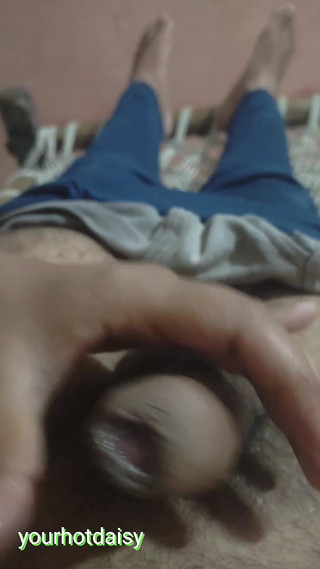 देसी भारतीय सौतेली माँ हैण्डजॉब