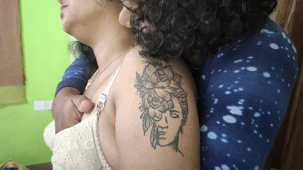 स्कर्ट और ब्रा के नीचे ब्रा उतारने और हॉट बूब के साथ हॉट रोमांस, वैष्णवी और शारुन राज का हॉट रोमांस, मल्लू हॉट कपल