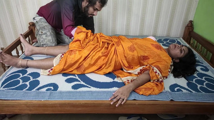 साड़ी और ब्रा नाभि चाटना स्तन दबाना बिल्ली रगड़ के साथ वैष्णवी और शरुन राज का रोमांस, मल्लू युगल हॉट साड़ी नाभि रोमांस