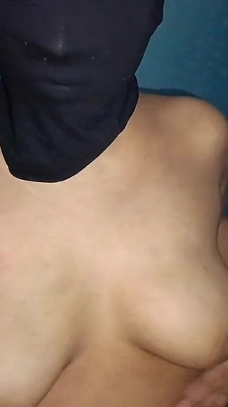 श्रेया भाभी की चूत ऐसी है कि आपका लंड गीला कर देगी